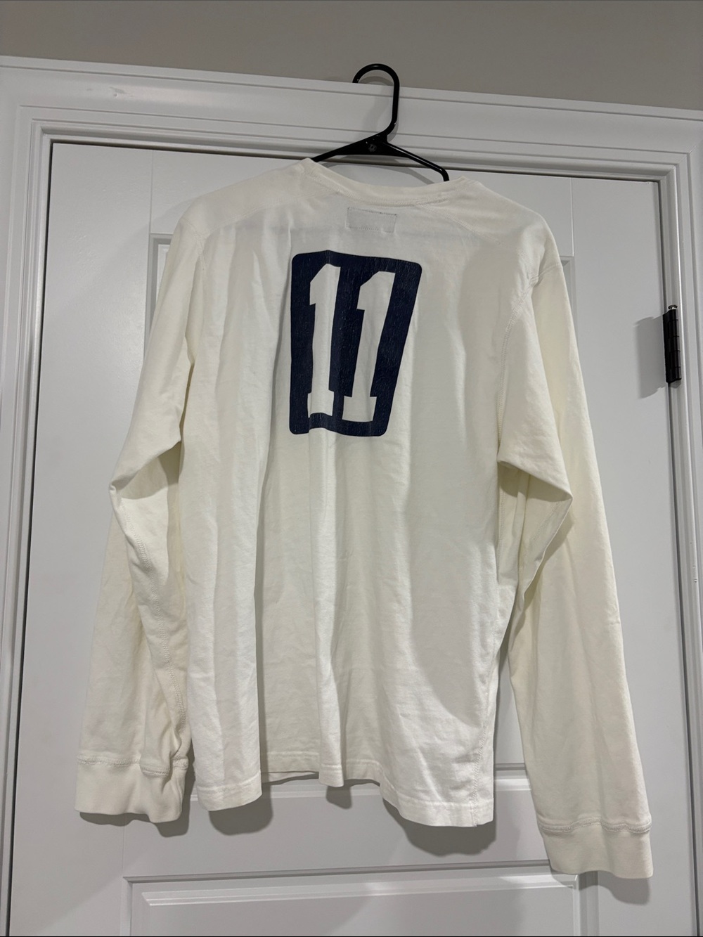 Abercrombie & Fitch White Long-Sleeve Tee with Navy Logo Accent - Picture 3 of 3